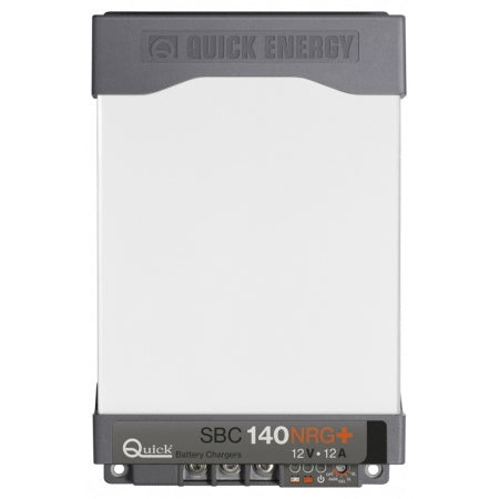 Chargeur Mini Power compact pour batteries marines et véhicules électriques.