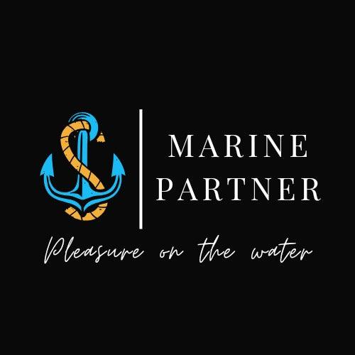 Le logo Marine Partner symbolise l’excellence en équipements et accastillage nautiques, conçus pour résister aux environnements marins les plus exigeants. Il reflète la qualité et la fiabilité des produits fabriqués à partir de matériaux haut de gamme, tels que l’acier inoxydable, garantissant une résistance exceptionnelle à la corrosion. Marine Partner incarne innovation et durabilité pour les professionnels et passionnés de nautisme.