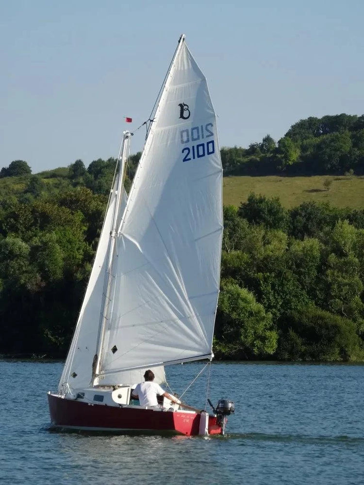 Collection de pièces pour bateau Belouga, tangon de spi, livraison rapide, paiement sécurisé, meilleur prix.