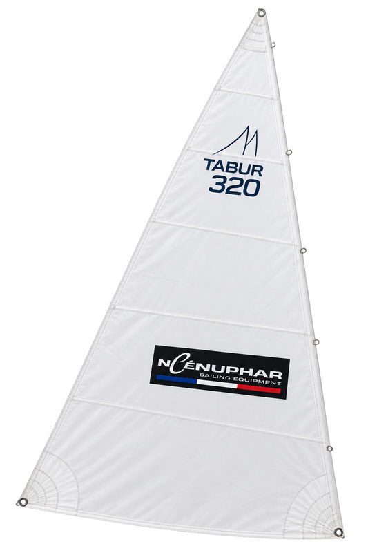 FOC TABUR 320 DERIVEUR FRANCE NAUTISME