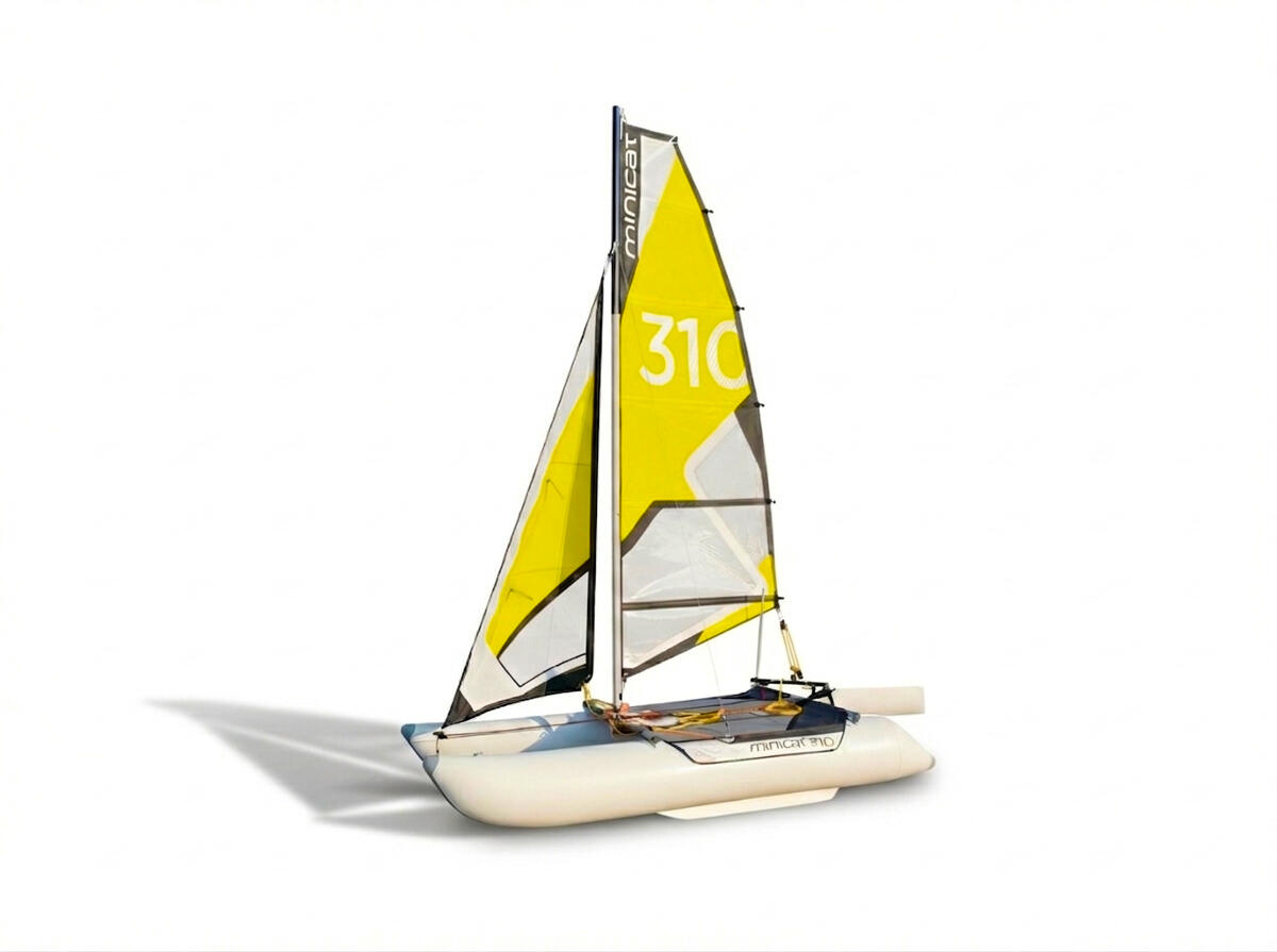 MiniCat 310 Sport catamaran gonflable transportable.