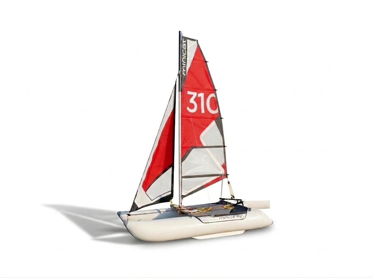 MiniCat 310 Sport catamaran gonflable transportable.