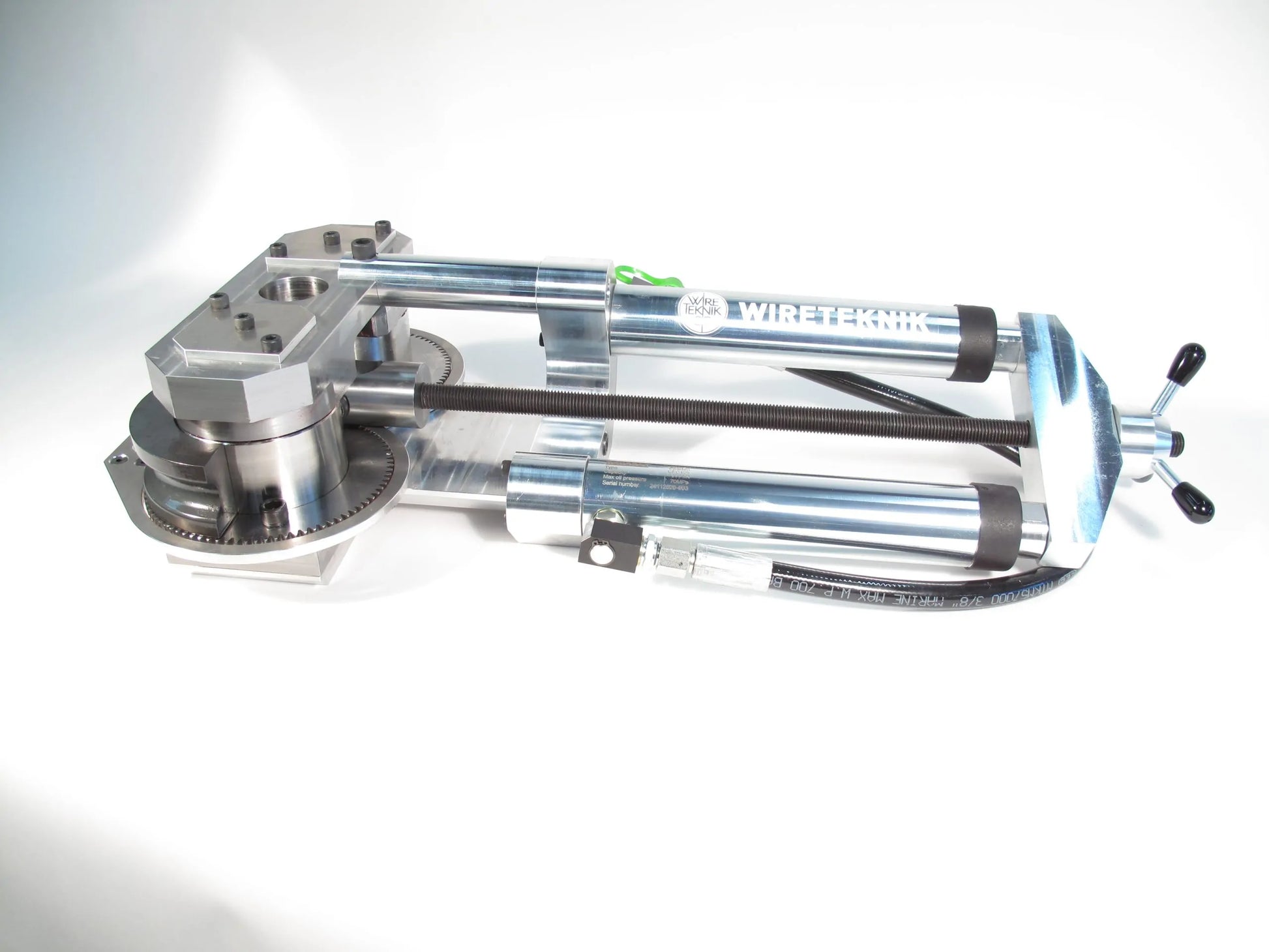 Sertisseuse professionnelle Wireteknik A360 atelier gréement