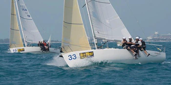 J/80 J Boats monotype voile 8 metres.