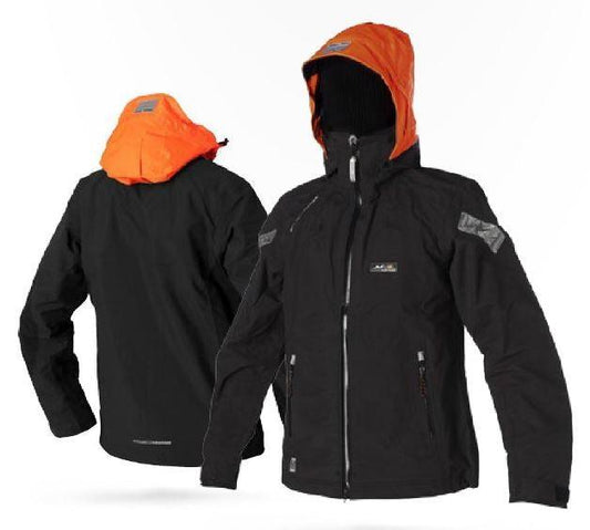 La Veste imperméable côtière Magic Marine, disponible en gris ou noir, allie performance et design. Avec ses coutures étanches, ses poches fonctionnelles et sa capuche ajustable, elle est idéale pour affronter les conditions marines tout en restant élégante et confortable.